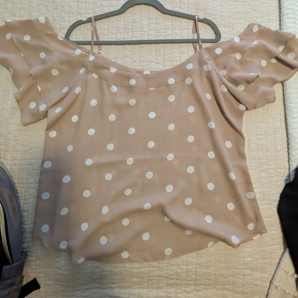 New York & Company Tan Polka Dot Off-Shoulder Blouse